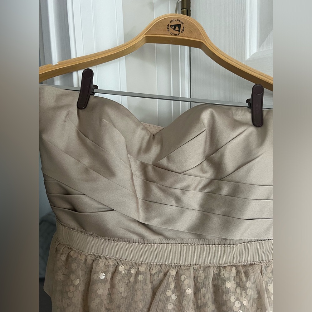 BCBG strapless gold short dress- size 6p- worn once - Picture 4 of 5